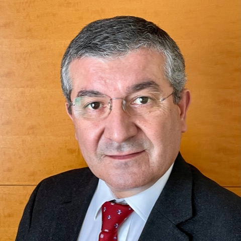 Dr. Rafael López López