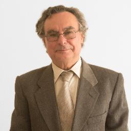 Dr. Javier Elola Somoza