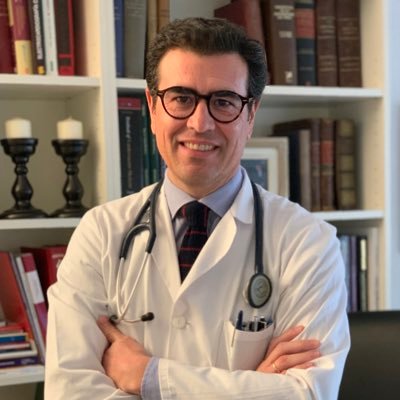 Dr. Javier Mora Robles