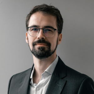 Dr. Alejandro Cruz Utrilla