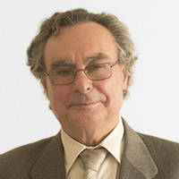 Dr. Andrés Íñiguez Romo